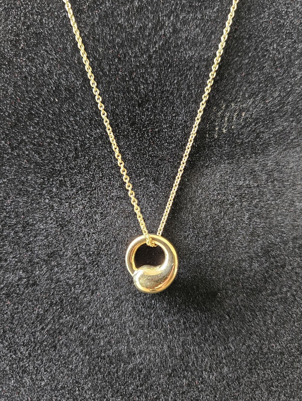 Tiffany & Co 18k YG 16" Peretti Eternal Circle Necklace